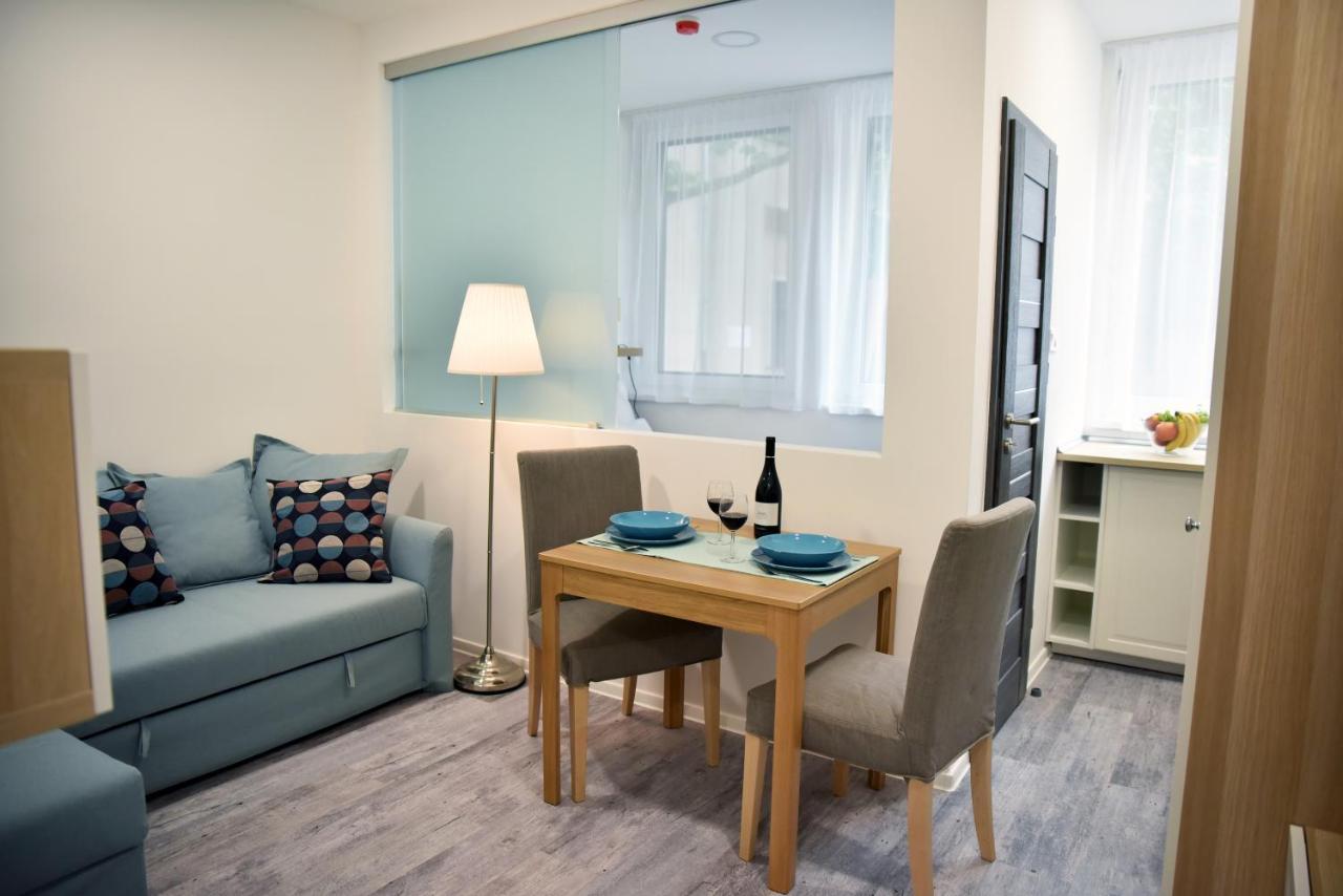 אגר Roomstore Studio Apartments מראה חיצוני תמונה