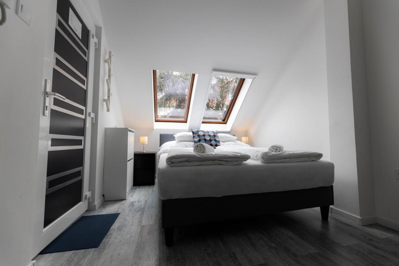 אגר Roomstore Studio Apartments מראה חיצוני תמונה