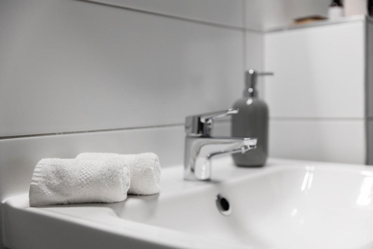 אגר Roomstore Studio Apartments מראה חיצוני תמונה